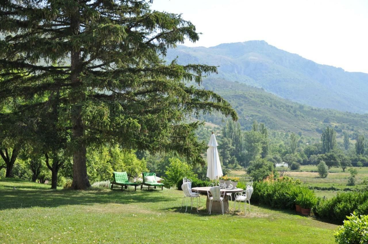 Chateau De Montfroc Bed & Breakfast エクステリア 写真