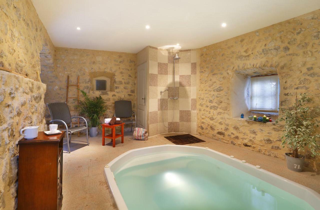 Chateau De Montfroc Bed & Breakfast エクステリア 写真