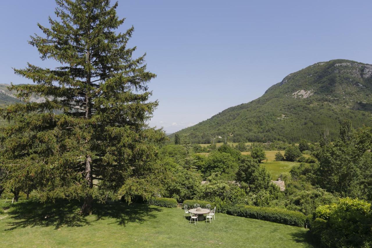 Chateau De Montfroc Bed & Breakfast エクステリア 写真